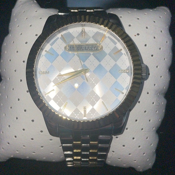 Mark echo watch worn once or twice. Like new condition - Picture 1 of 3